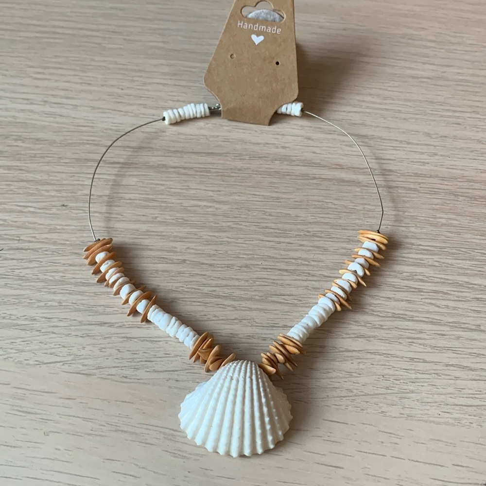 ⭐️ 5 for 20$! ⭐️ Shell necklace